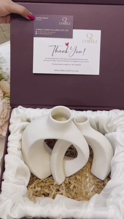 Modern Interlocking Decorative Ceramic Vase